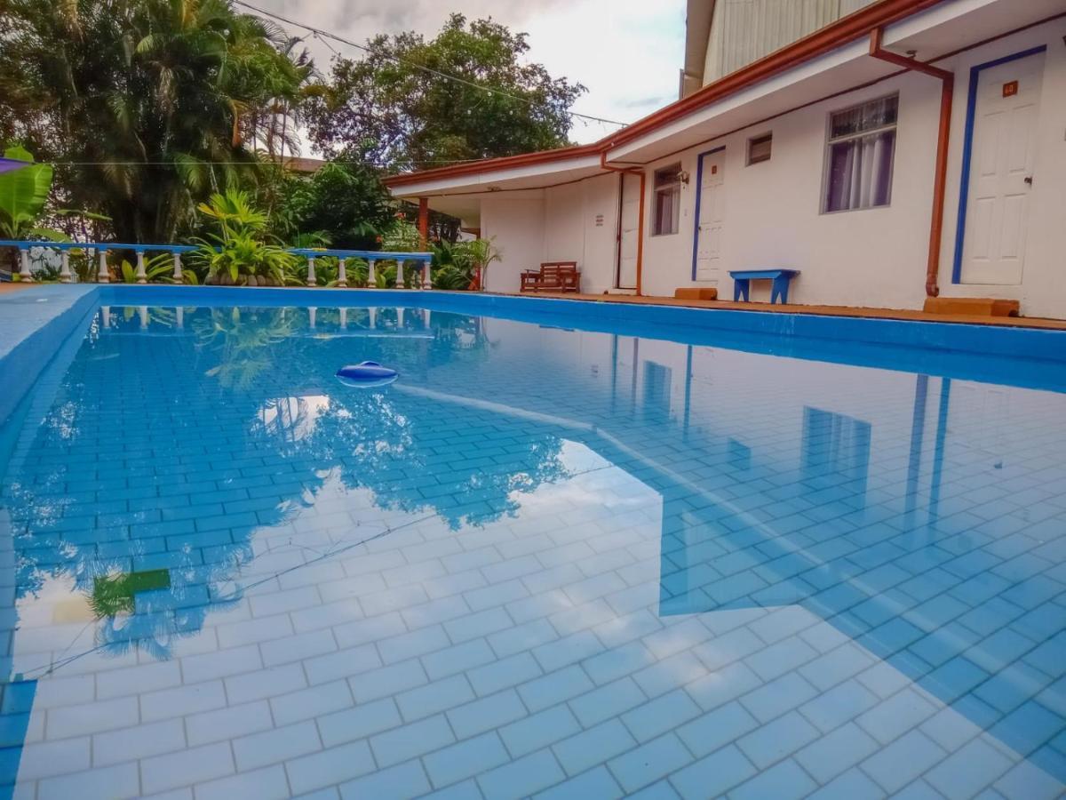 Geliwa B&B Turrialba Exteriör bild